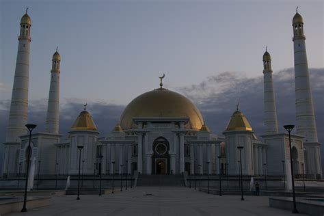 Turkmenbashi Ruhy Mosque Turkmenistan Located In Gypjak Flickr