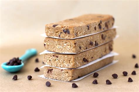 Chockohlawtay Chocolate Chip Cookie Dough Protein Bars