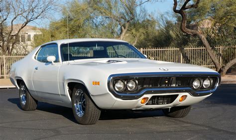 Autograf 1971 Plymouth Road Runner