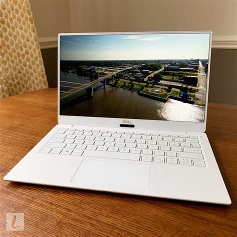 With its 2018 xps 13, dell has managed to make a laptop that only the most demanding users will be able to find tangible fault in. Dell XPS 13 (9370) Review: This Little Laptop Makes a Big ...