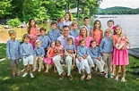 MSNBC anchor apologizes for mocking Mitt Romney's family photo with ...