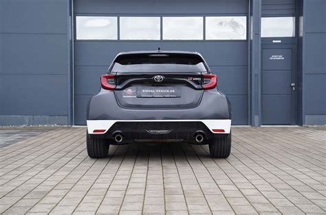 Hier liest du täglich aktuelle toyota nachrichten zum unternehmen, zu hybrid und umweltthemen, zu spannenden events und messen sowie zum toyota motorsport. Toyota Yaris Folierung - eine echt coole Karre! - SIGNal ...