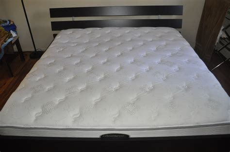 Ah, the king size mattress. King Size Mattress for Outstanding Sleep - Decor ...