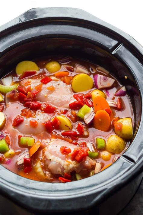 Certainly a huge help for a busy day. Slow Cooker Spanish Chicken Stew | Sweet Peas and Saffron