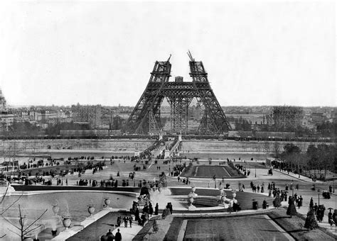 1887 1889 The Building Of The Eiffel Tower Un Jour De Plus à Paris