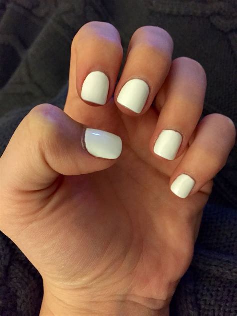 White Acrylic Short Cute Nails Acrylicnaildesigns Fall Acrylic Nails