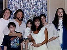 Barry's family! | Barry gibb, Barry gibb family, Bee gees