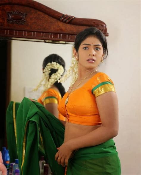 Actress Hot And Spicy Photos Very Glamour Kannada Actress