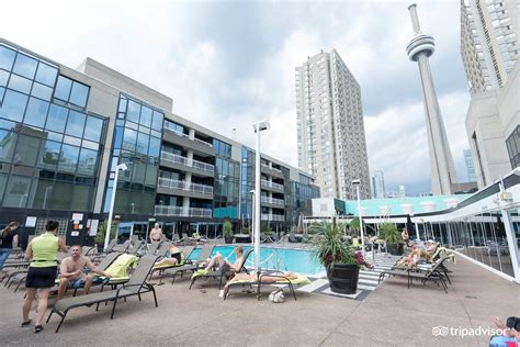 Avis Et Photos De La Piscine De Lradisson Blu Toronto Downtown