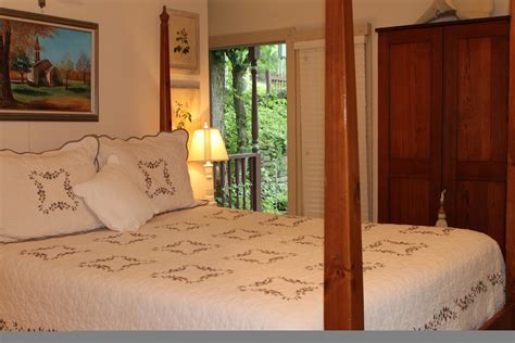 Hidden Springs Bed And Breakfast Cottages Travel Eureka Springs