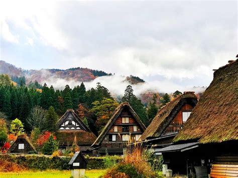 10 Amazingly Beautiful Small Villages In Japan