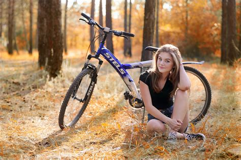 wallpaper sitting women outdoors bicycle sneakers trees forest smiling blonde jean