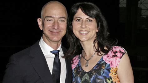 Worlds Richest Man Jeff Bezos And Wife Of 25 Years Announce Divorce