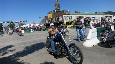 Journey Into Sturgis The History Of The Worlds Greatest Motorcycle