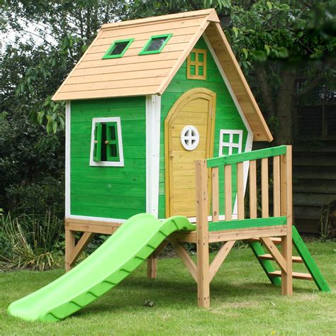 Casetas de madera y columpios para jugar los niños. Great Children's Wooden Playhouse Ideas | Owatrol Direct