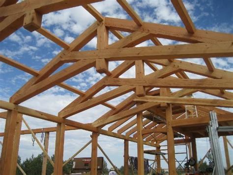 Handsome Scissor Trusses With King Post From Oregon Timberworks Timberframe Timber Frame