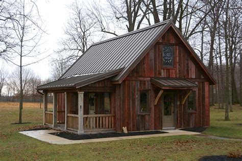 It's large enough to grow numerous plants in, as well as popping a comfy. Tuscarora Featured Project - The Potting Shed | Tuscarora ...