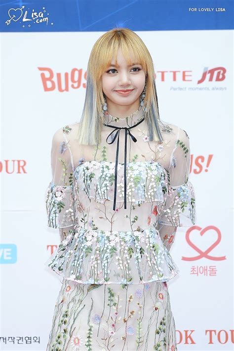 Blackpink Lisa Shocks Reporters With Sexy See Through Dress Koreaboo