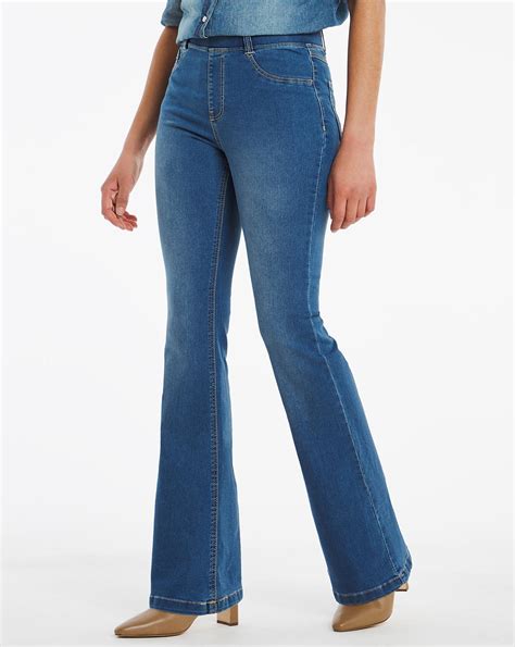 Erin Mid Blue Pull On Bootcut Jeggings J D Williams