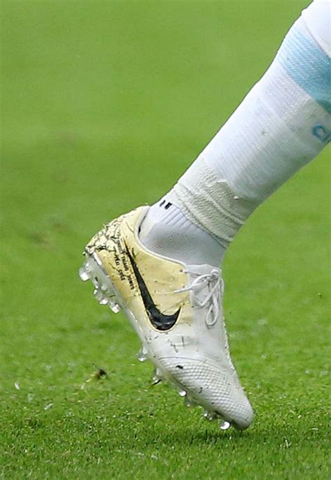 The manchester city forward, who has one year left on his current deal with nike. Global Boot Spotting - SoccerBible