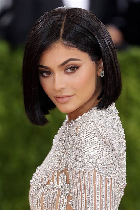 Kylie Jenner New Haircut Famous Person