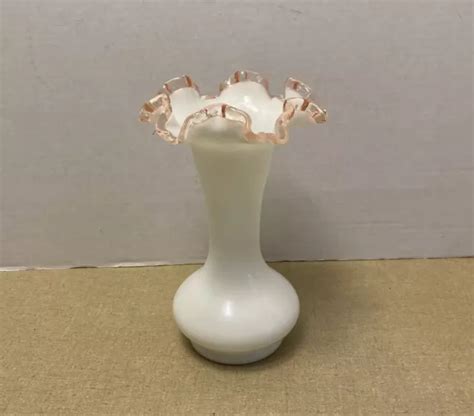 Vintage 1940s Fenton White Milk Glass 8 Rose Crest Ruffled Crimped Vase 29 99 Picclick