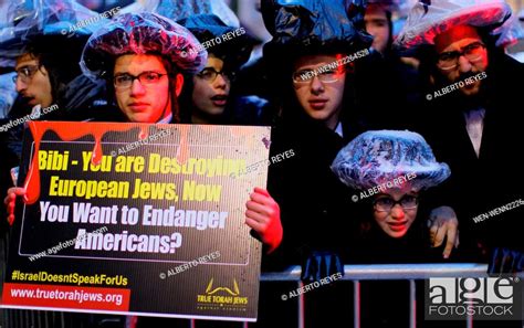 Thousands Of Satmar Hasidim Took The Streets Of Manhattan Tuesday