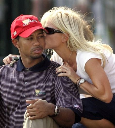 Thervalien Elin Nordegren Tiger Woods Ex Wife Tears Down 12