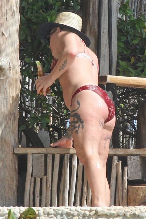 Thefappening Pink Sexy Bikini In Tulum The Fappening