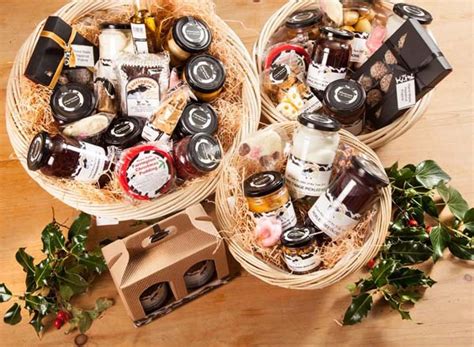 Orangettes, florentines, candied chestnuts, blackberry vinegar, orange and cranberry curd. Top Christmas Food Hamper Ideas - Christmas Celebration - All about Christmas