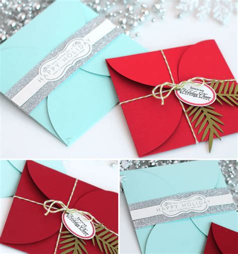 Making a card for your loved one allows you to provide a personal expression of your feelings. How-To Holiday: DIY Petal Envelopes | Damask Love