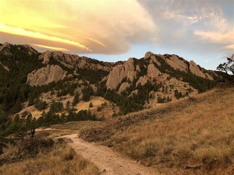 The Flatirons Looked Amazing This Morning Rcolorado