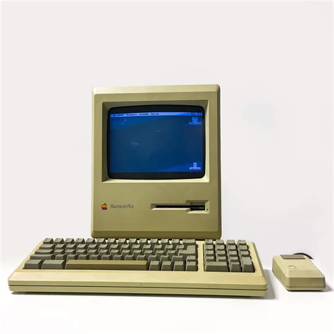 A Macintosh Plus 1mb Apple Computer From The Late 1980s Bukowskis