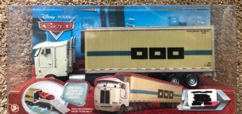 Disney Pixar Cars Ben Crankleshaft Crankshaft Hauler 20 Night Scene