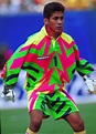 Mexico goalkeeper Jorge Campos at the World Cup, 1994 : r/OldSchoolCool