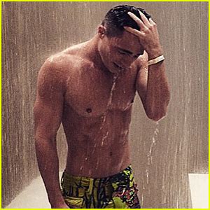 Colton Haynes Is Shirtless Soaking Wet In This Hot New Pic Ally Maki Colton Haynes
