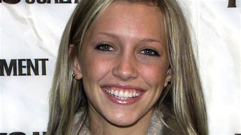 Discovernet The Stunning Transformation Of Katie Cassidy