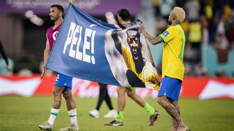 football neymar pays tribute to pelé by crowning him best player in history time news
