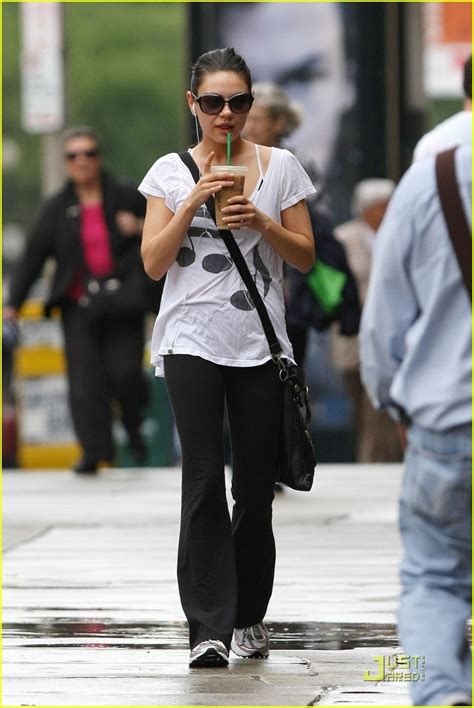 Mila Kunis Quick Starbucks Stop Photo 2553430 Mila Kunis Photos