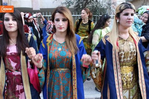 Kurds In Syria Celebrate Kurdish Clothes Day The Kurdish Project
