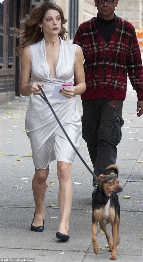 Ashley Greene Goes Bra Free On Nyc Set Of Urge Daily Mail Online