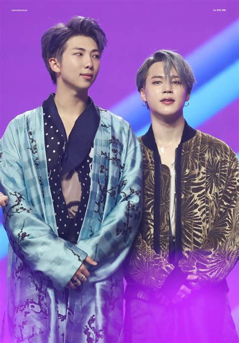 Seperti yang bisa dilihat, para member bts ini memilih untuk tampil mengenakan coat. 181201 MMA #김남준 #RM #NAMJOON #JIMIN (con imágenes) | Jimin ...