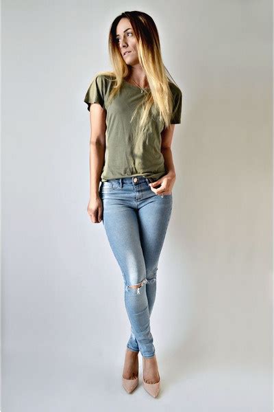 What Goes With Dark Green Cargo Pants - Mens Outfits