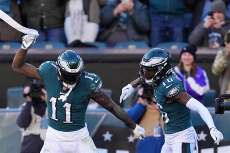 Aj Brown Eagles Put ‘whooping On Titans As Jalen Hurts Stars In