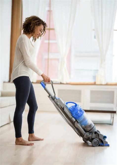 Solved Why Is My House So Dusty Vacuum Handy Woman Cleaning