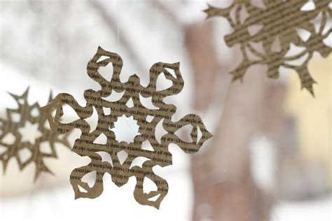 How To Six Point Paper Snowflake 6 Steps With Pictures Instructables