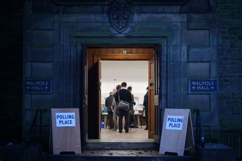 Scottish Vote Weighs Pride Against Risk The New York Times