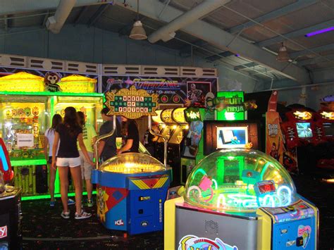 Huge Arcade Room Games For All Ages To Play Arcade Room Arcade