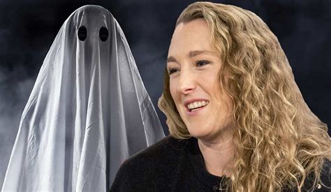 Meet The Woman Who Claims She’s Had Sex With 20 Ghosts