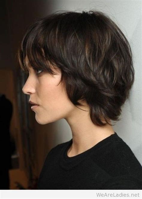 If you bored from your long hair, you need a new hairstyle. Short hairstyle for women